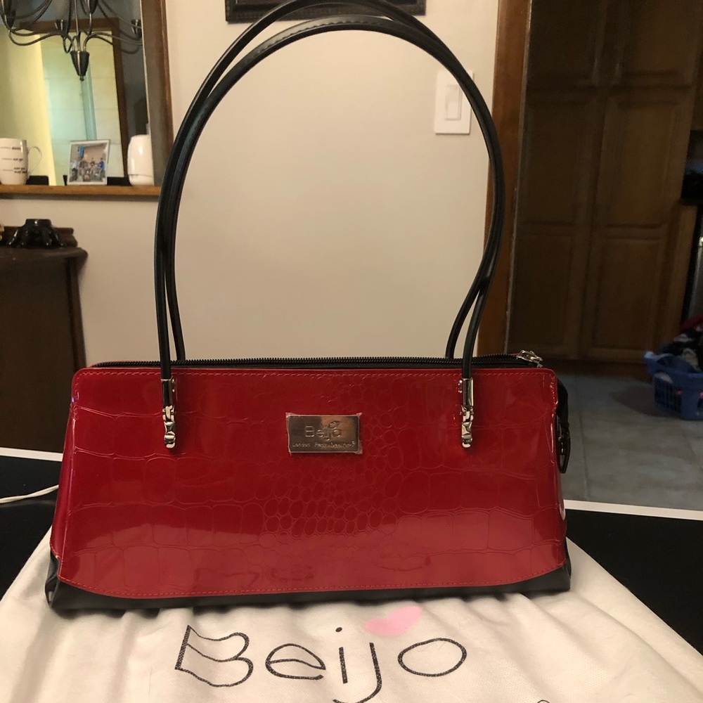 Beautiful lipstick red Beijou Uptown purse